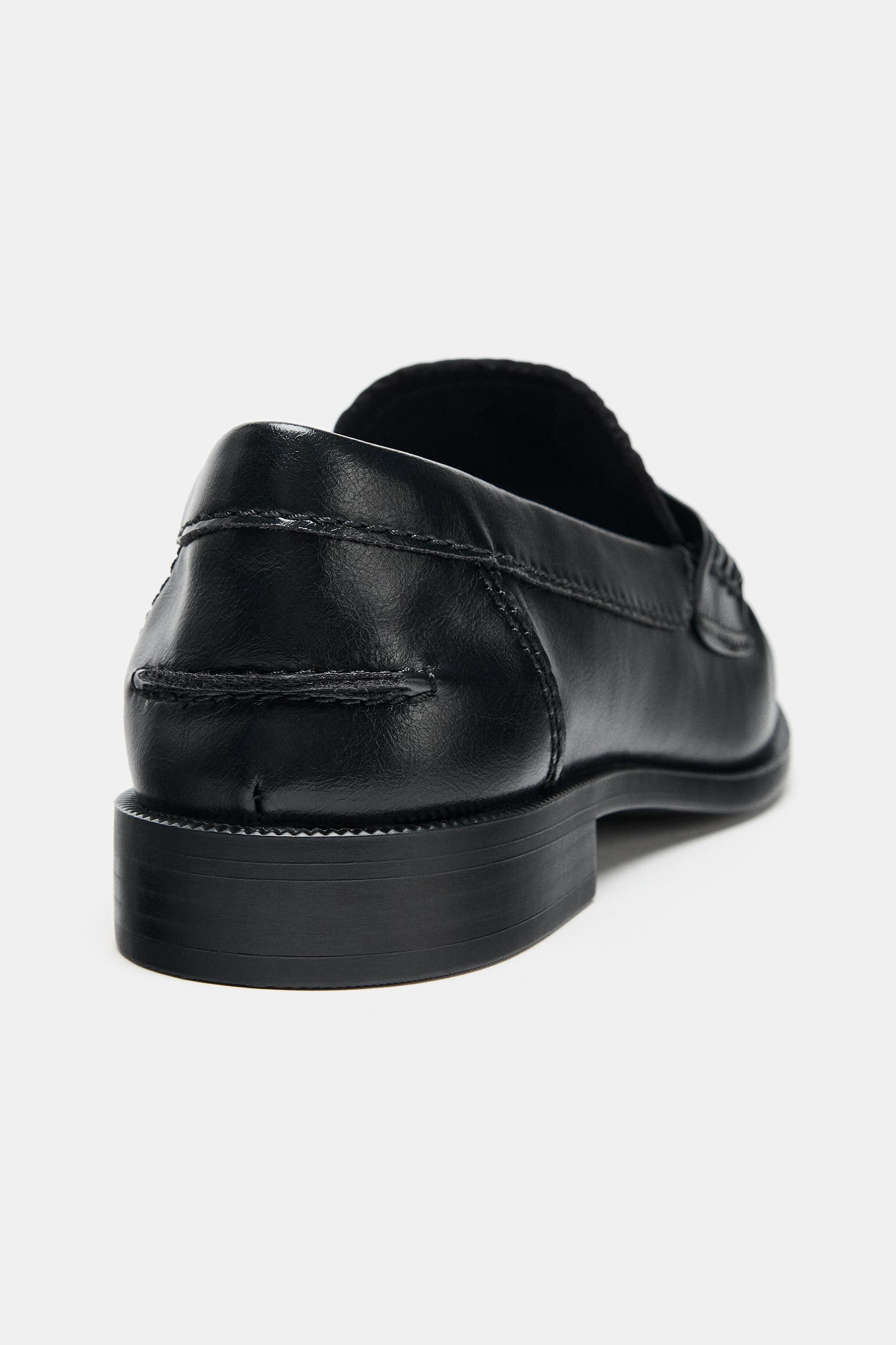 RUFFLED LOW HEEL LOAFERS